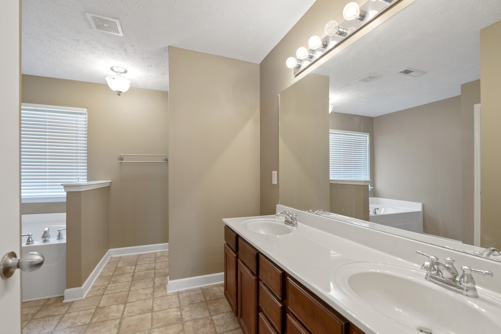 341 Golfview Lane Springfield, TN 37172 - Photo 16 of 19 Gallery Image 16