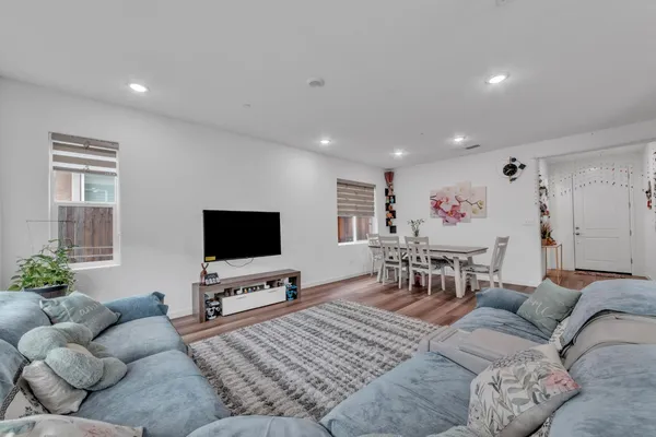 $799,000 | 4443 Cash Drive, Folsom, CA 95630