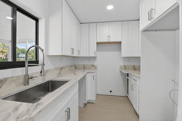 $510,000 | 122 Southwest 9th Avenue, Delray Beach, FL 33444