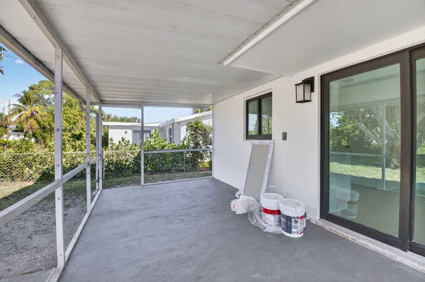 $510,000 | 122 Southwest 9th Avenue, Delray Beach, FL 33444