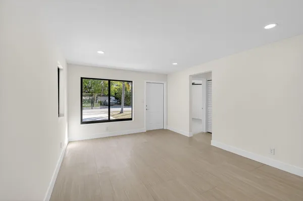 $510,000 | 122 Southwest 9th Avenue, Delray Beach, FL 33444