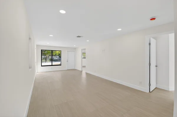 $510,000 | 122 Southwest 9th Avenue, Delray Beach, FL 33444
