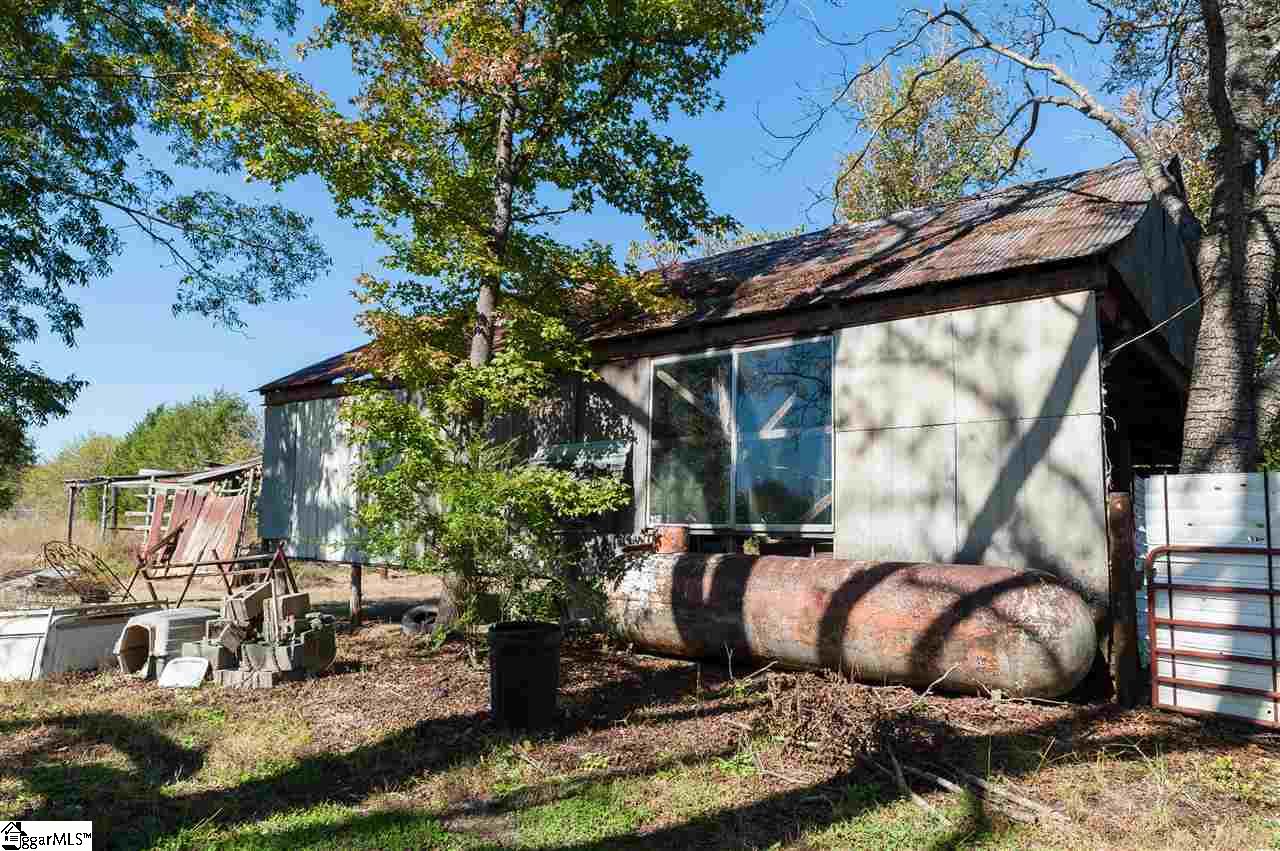 2904 Mt Lebanon Road Campobello, SC 29322 - Photo 11 of 33