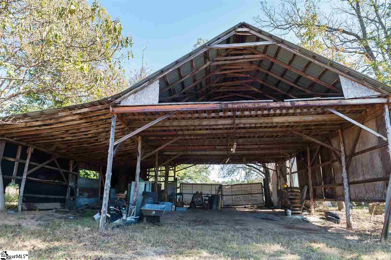 2904 Mt Lebanon Road Campobello, SC 29322 - Photo 12 of 33