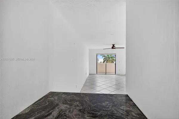 $449,900 | 1250 Lincoln Road, Unit 404, Miami Beach, FL 33139
