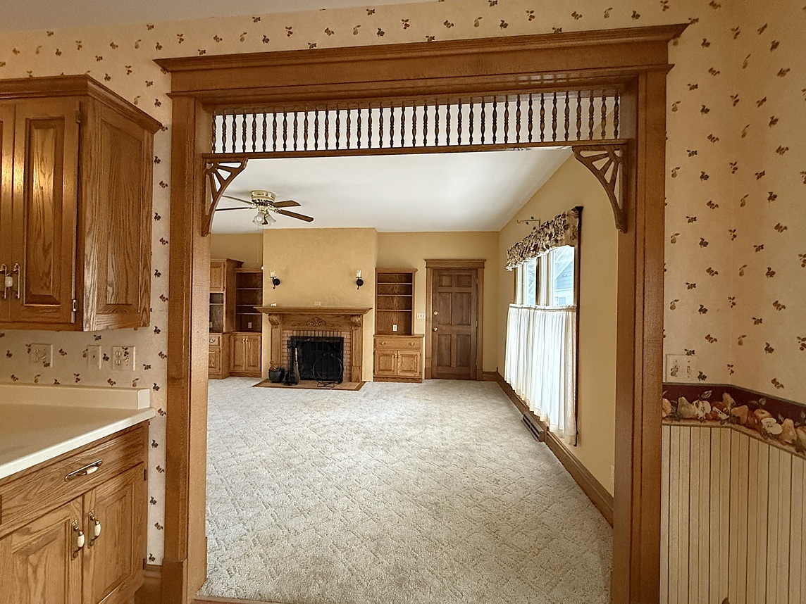 1120 Eastern Avenue Dixon, IL 61021 - Photo 14 of 60