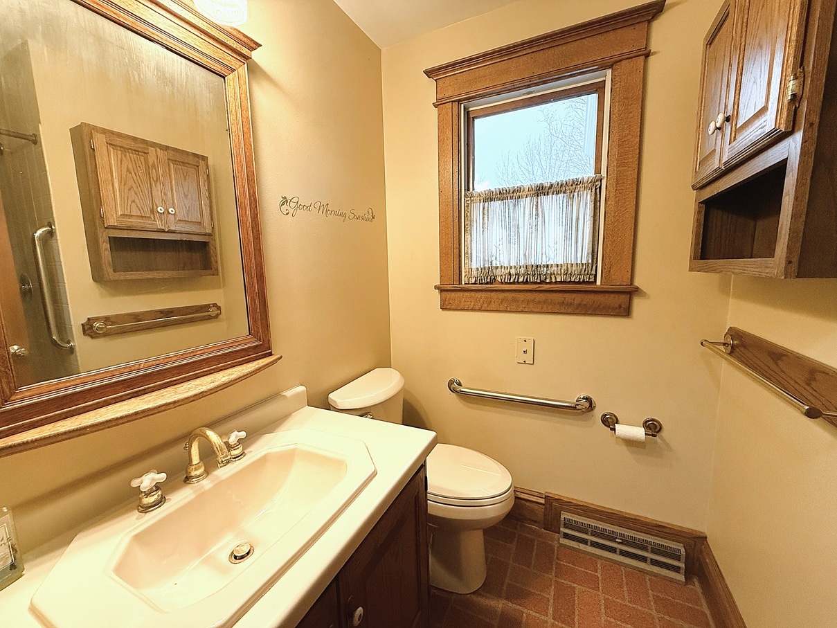 1120 Eastern Avenue Dixon, IL 61021 - Photo 20 of 60