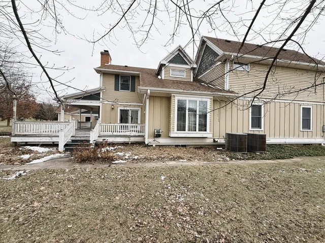 $339,900 | 1120 Eastern Avenue, Dixon, IL 61021