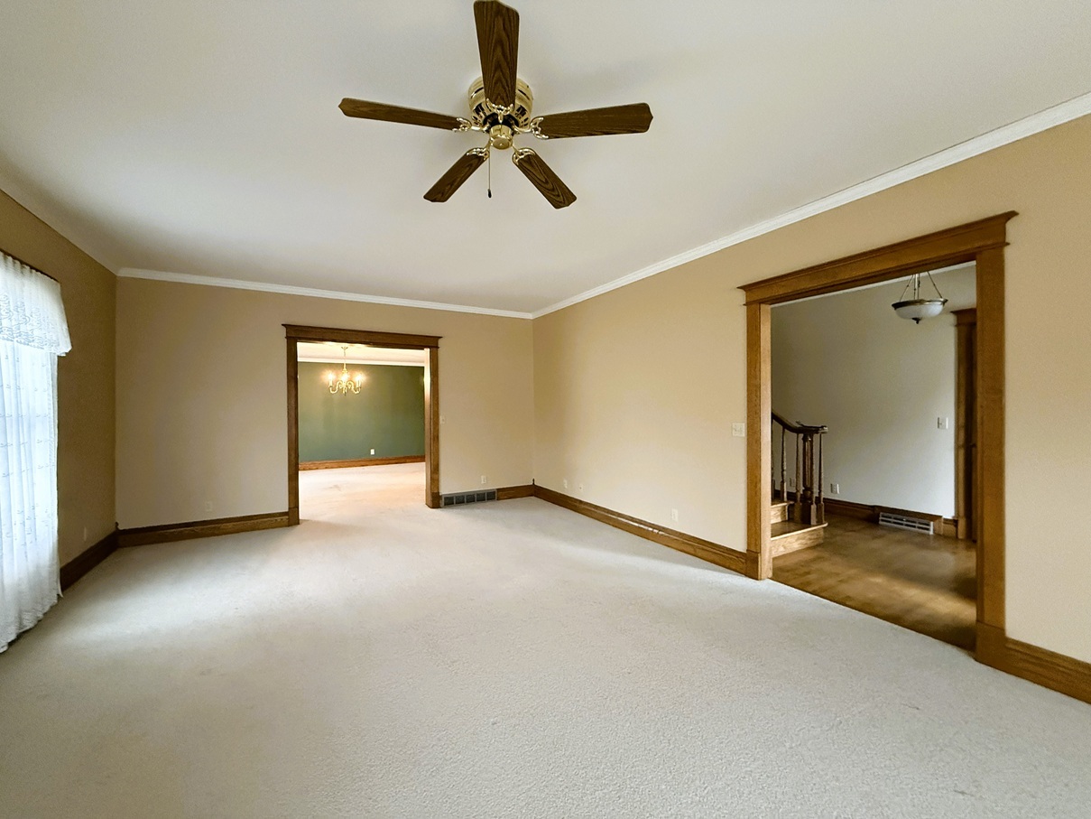 1120 Eastern Avenue Dixon, IL 61021 - Photo 6 of 60