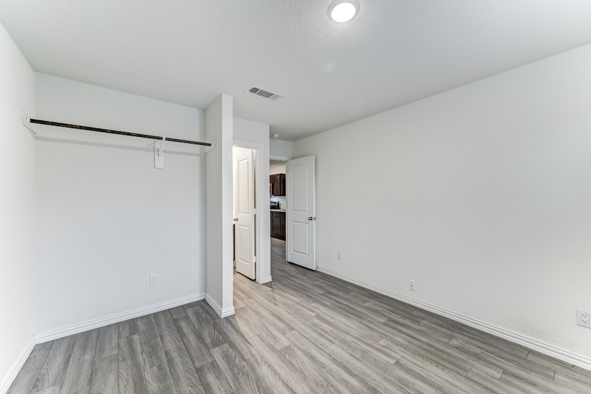 7925 Way Street, Unit A Houston, TX 77028 - Photo 14 of 29 a view of an empty room