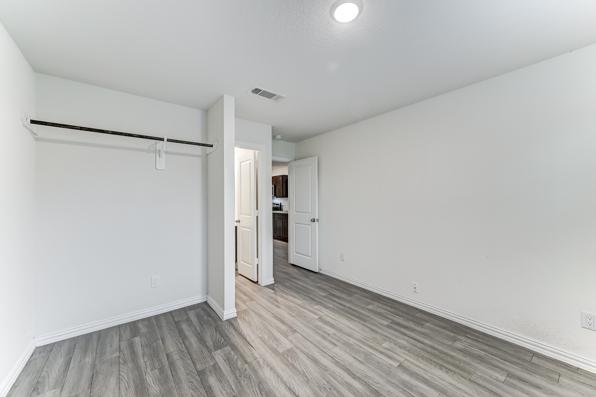 7925 Way Street, Unit A Houston, TX 77028 - Photo 14 of 29 a view of an empty room