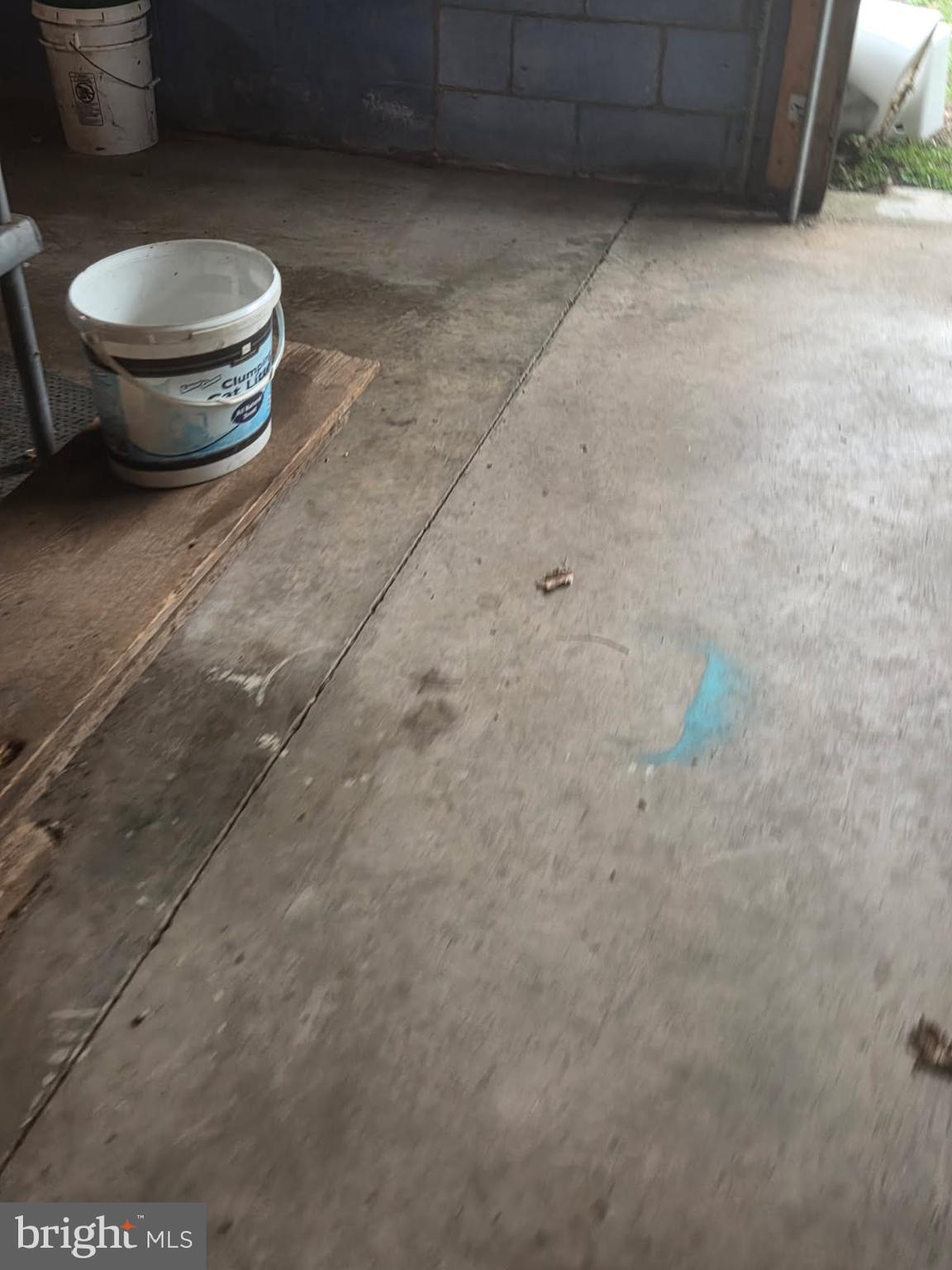 304 North Front Street Liverpool, PA 17045 - Photo 21 of 24 GARAGE