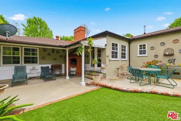 $8,995 | 11333 Berwick Street, Los Angeles, CA 90049