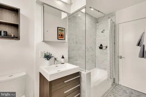 $374,000 | 1910 Kalorama Road Northwest, Unit 302, Washington, DC 20009