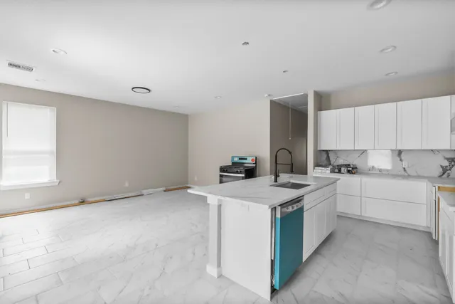 $475,000 | 16227 Green Manor Drive, Humble, TX 77396