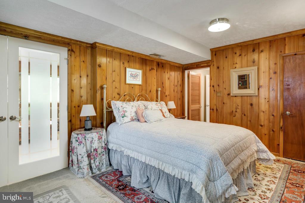 1437 Layman Street McLean, VA 22101 - Photo 7 of 19