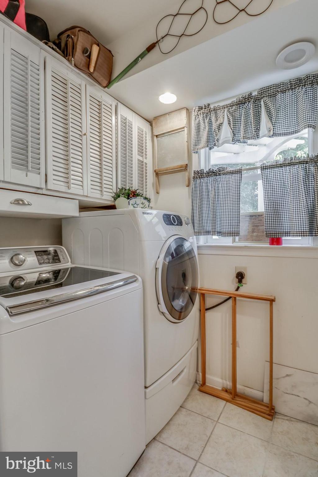 119 Quaker Road Lewes, DE 19958 - Photo 17 of 47 Laundry Room
