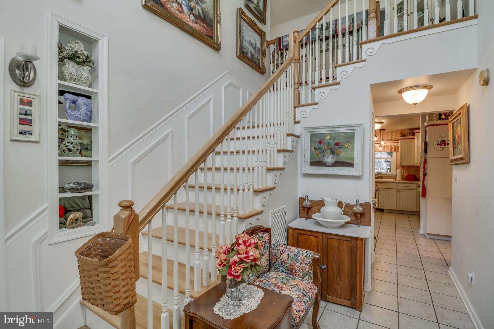 119 Quaker Road Lewes, DE 19958 - Photo 5 of 47 Grand Stairway
