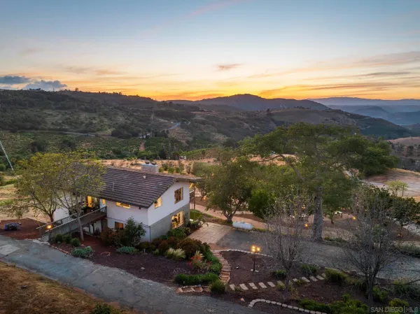 $1,099,000 | 10889 San Gabriel Way, Valley Center, CA 92082