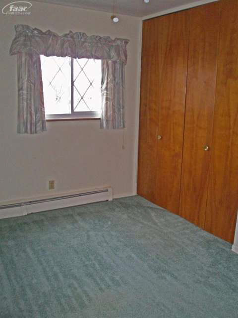 5481 Beecher Road Flint, MI 48532 - Photo 11 of 23 20396507-10.JPG