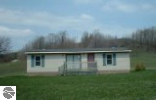 7135 East Hoxie Road Cedar, MI 49621 - Photo 1 of 1 1652411.JPG