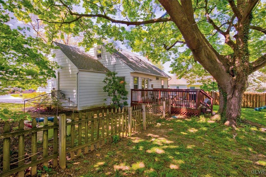 3046 Mission Road Bethlehem, PA 18017 - Photo 4 of 38 Gallery Image 4