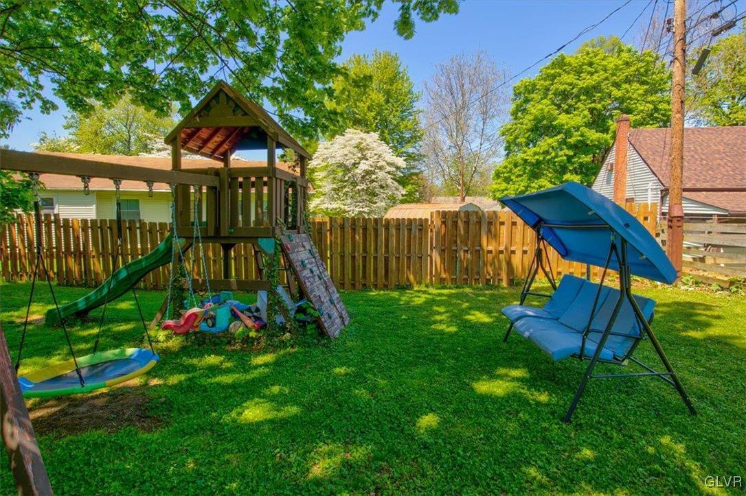 3046 Mission Road Bethlehem, PA 18017 - Photo 8 of 38 Gallery Image 8