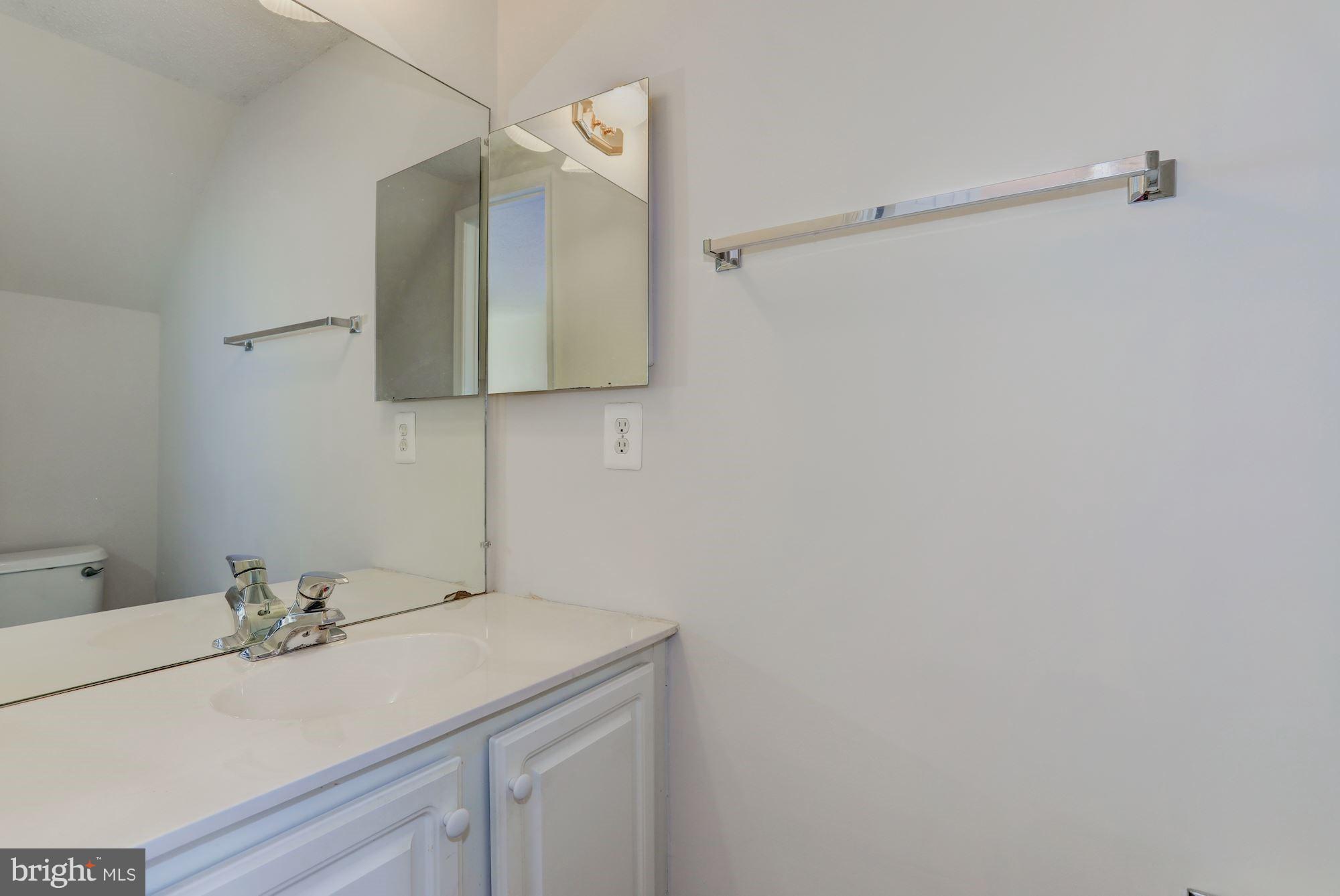 2469 Fox Trot Terrace Reston, VA 20191 - Photo 12 of 26 HALF BATH