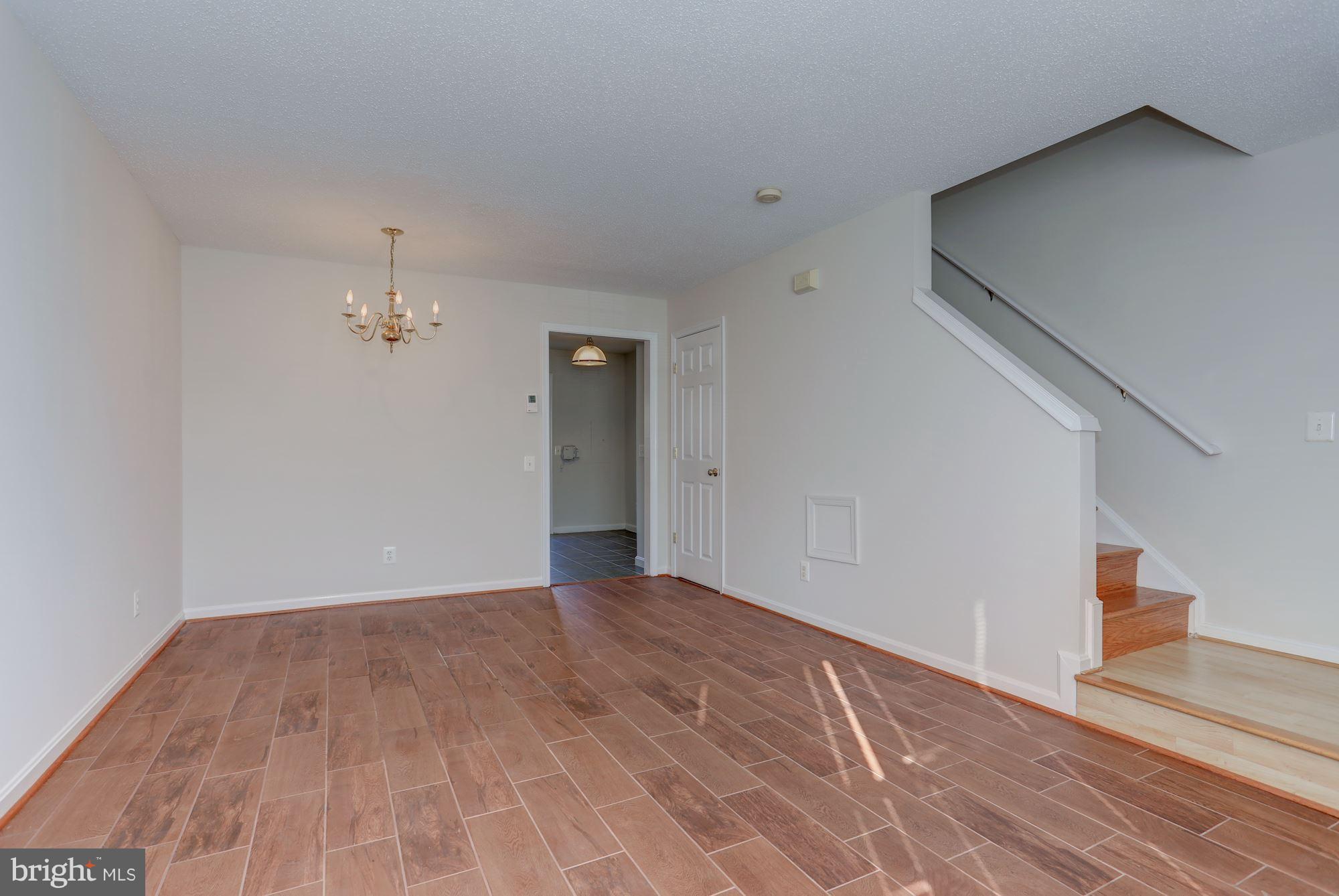 2469 Fox Trot Terrace Reston, VA 20191 - Photo 3 of 26 LIVING/DINING ROOM