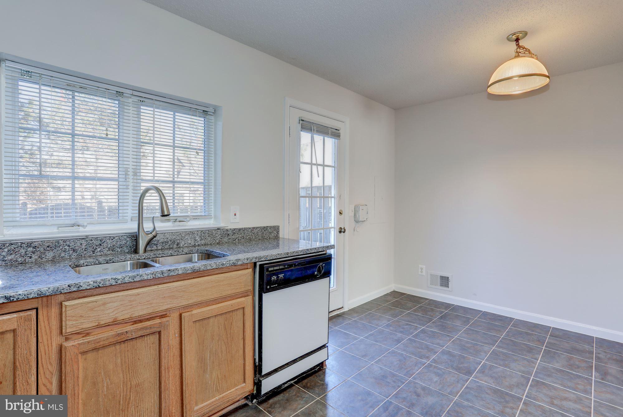 2469 Fox Trot Terrace Reston, VA 20191 - Photo 9 of 26 KITCHEN