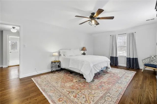 $750,000 | 6724 Broadmoor Street, Overland Park, KS 66204