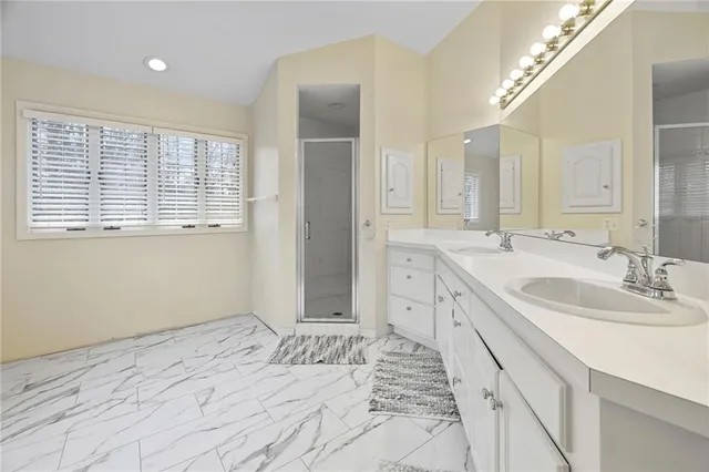 $750,000 | 6724 Broadmoor Street, Overland Park, KS 66204