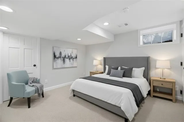 $750,000 | 6724 Broadmoor Street, Overland Park, KS 66204