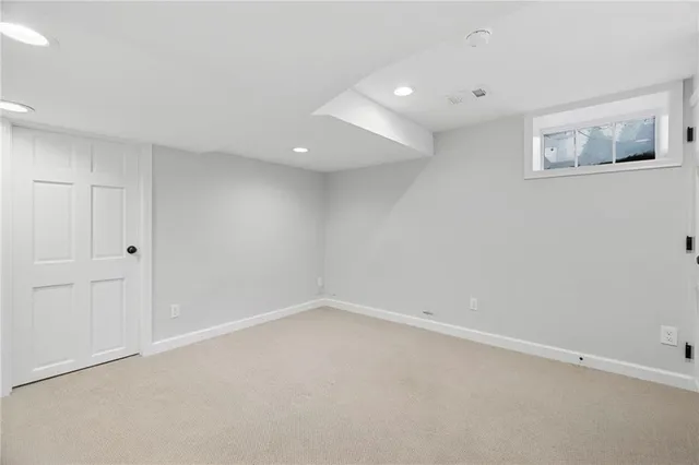 $750,000 | 6724 Broadmoor Street, Overland Park, KS 66204