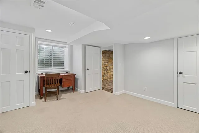 $750,000 | 6724 Broadmoor Street, Overland Park, KS 66204