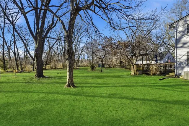 $750,000 | 6724 Broadmoor Street, Overland Park, KS 66204