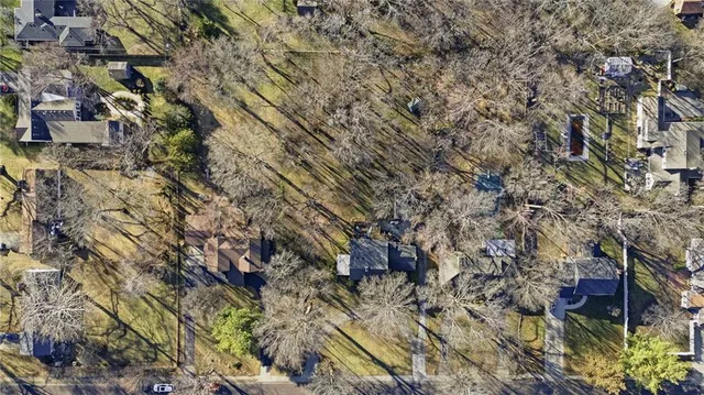 $750,000 | 6724 Broadmoor Street, Overland Park, KS 66204