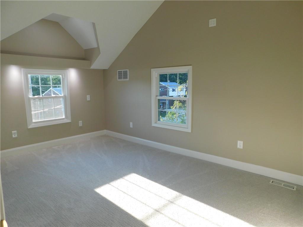 508 Braddock Road Pittsburgh, PA 15221 - Photo 4 of 25 Primary Bedroom