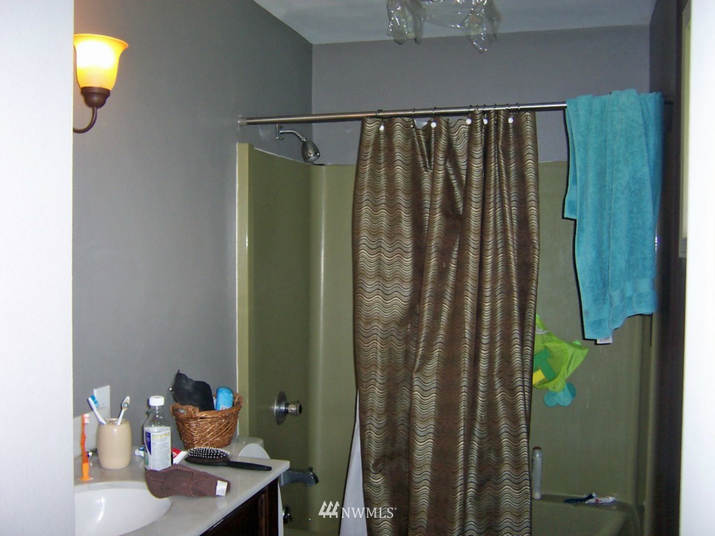 18147 Albany Street Southwest Rochester, WA 98579 - Photo 14 of 25