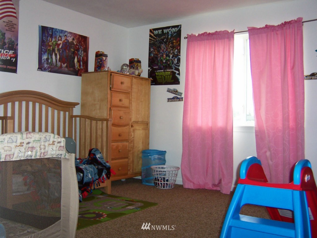 18147 Albany Street Southwest Rochester, WA 98579 - Photo 16 of 25