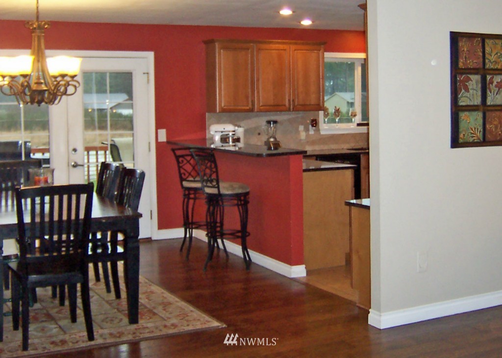 18147 Albany Street Southwest Rochester, WA 98579 - Photo 6 of 25