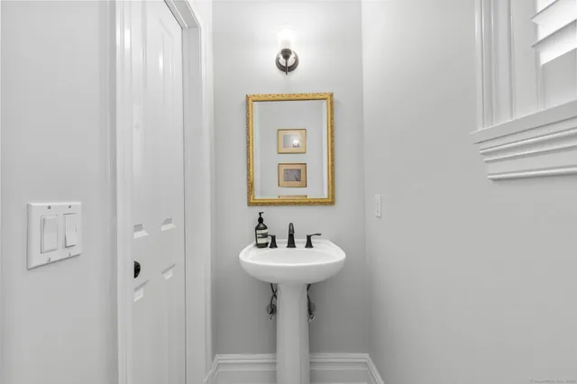 $1,299,000 | 104 Ritch Avenue West, Unit 6, Greenwich, CT 06830