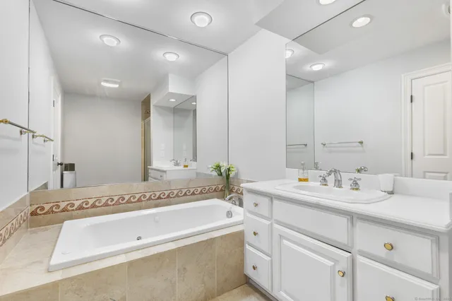 $1,299,000 | 104 Ritch Avenue West, Unit 6, Greenwich, CT 06830