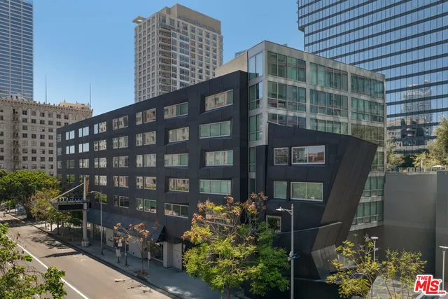 $479,000 | 901 Flower Street, Unit 704, Los Angeles, CA 90015