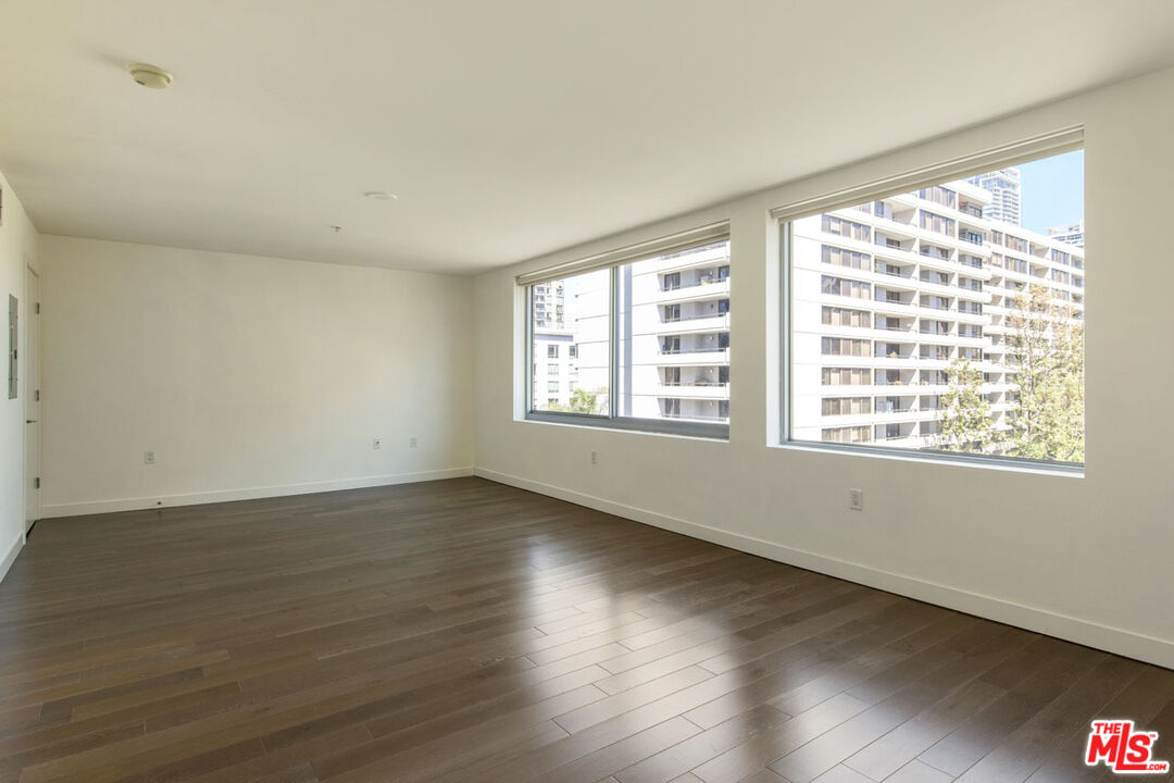 901 Flower Street, Unit 704 Los Angeles, CA 90015 - Photo 10 of 22