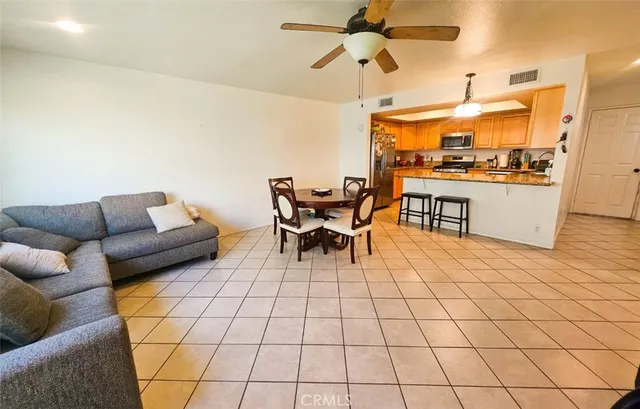 $299,900 | 1337 West Latham Avenue, Hemet, CA 92543