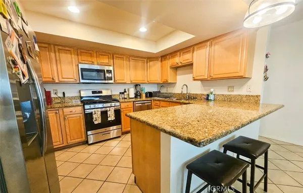 $289,900 | 1337 West Latham Avenue, Hemet, CA 92543
