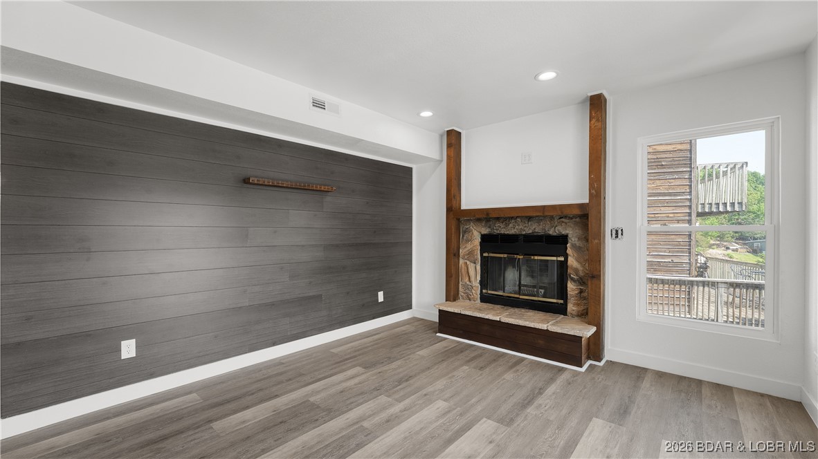 1111 Ginger Road Lake Ozark, MO 65049 - Photo 13 of 43 Unit 3 Living Room