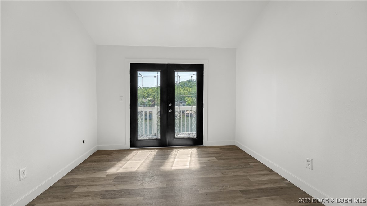 1111 Ginger Road Lake Ozark, MO 65049 - Photo 16 of 43 Unit 4 Bedroom #1