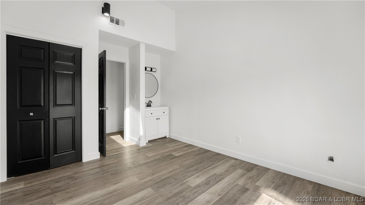 1111 Ginger Road Lake Ozark, MO 65049 - Photo 17 of 43 Unit #4 Bedroom #1